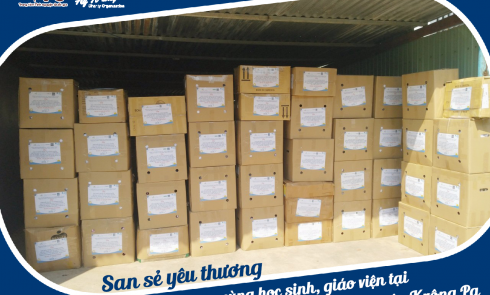 Trao tặng 29.030 cái khẩu trang vải kháng khuẩn và 6015 chai rửa tay sát khuẩn  trị giá 560.976.000đ cho 09 đơn vị trường học tại các huyện Ia Pa, huyện Krông Pa (Gia Lai)