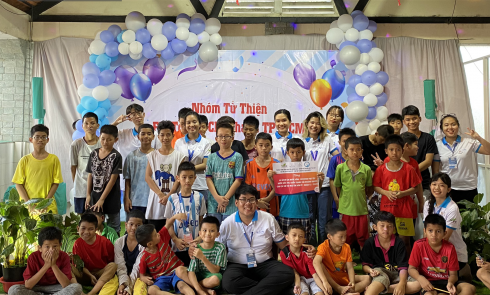 Dấu ấn Nhóm từ thiện Fly To Sky Chi nhánh Thành phố Hồ Chí Minh
