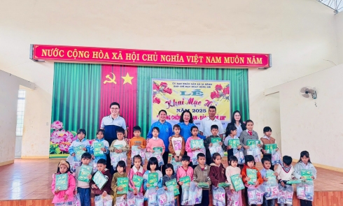 Want Want Vietnam đồng hành cùng Fly To Sky tổ chức hoạt động hè ý nghĩa cho thiếu nhi xã Ia Kênh