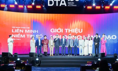 Người sáng lập Fly To Sky vinh dự trở thành thành viên Liên minh Niềm Tin Số - Cùng kiến tạo không gian mạng an toàn, nhân văn