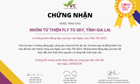 Nhóm từ thiện Fly To Sky và Chi nhánh Thành phố Hồ Chí Minh nhận chứng nhận của Trung tâm Tình nguyện Quốc gia và tổ chức Ngày làm việc tốt toàn cầu